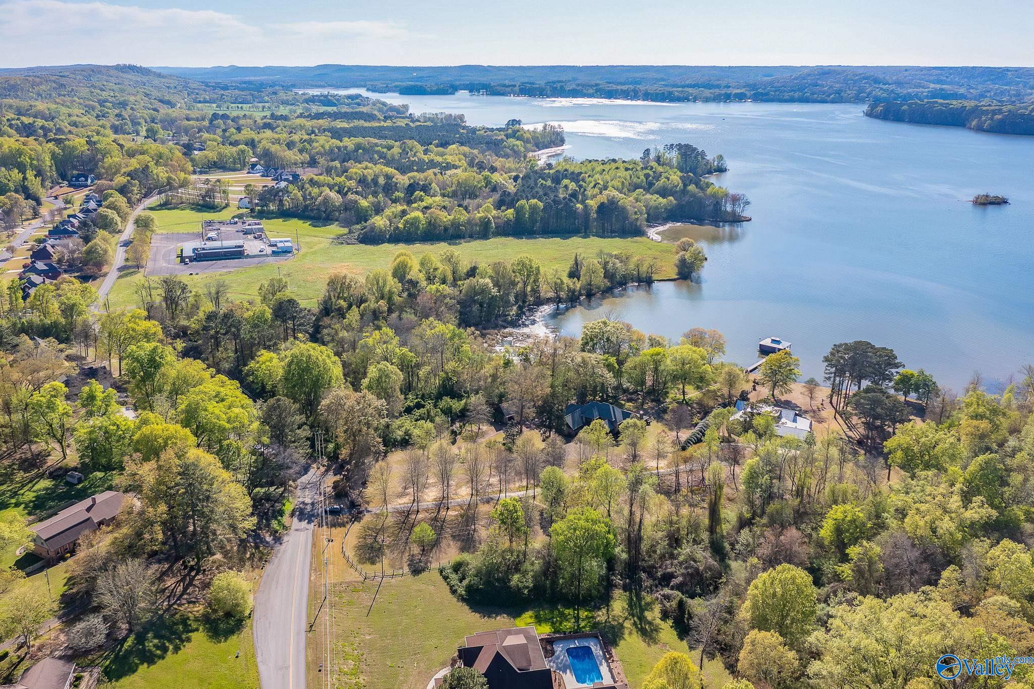 3424 Creek Path Road