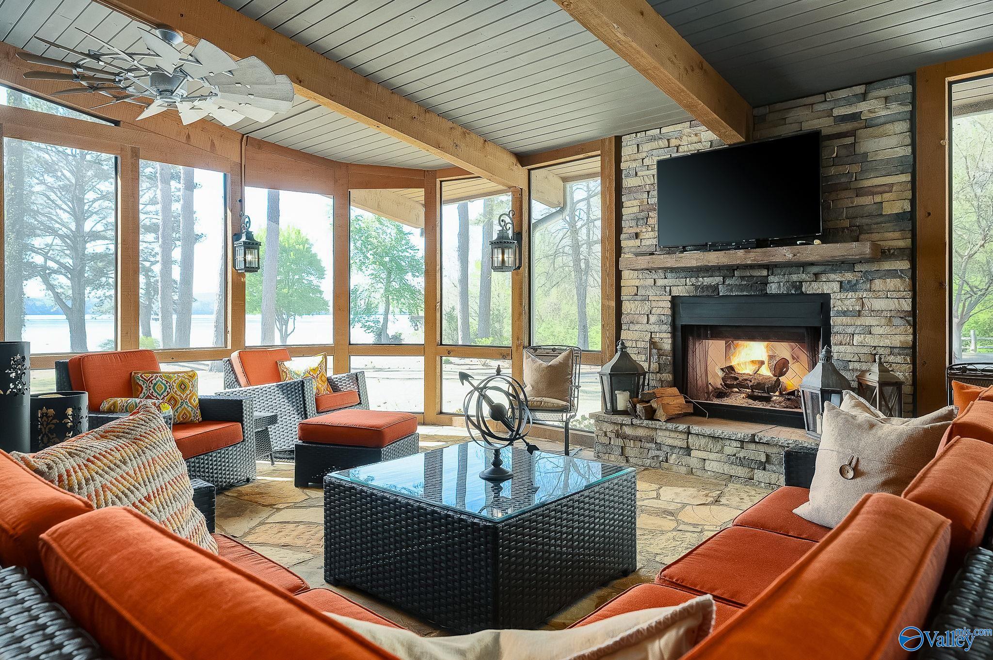 3424 Creek Path Road