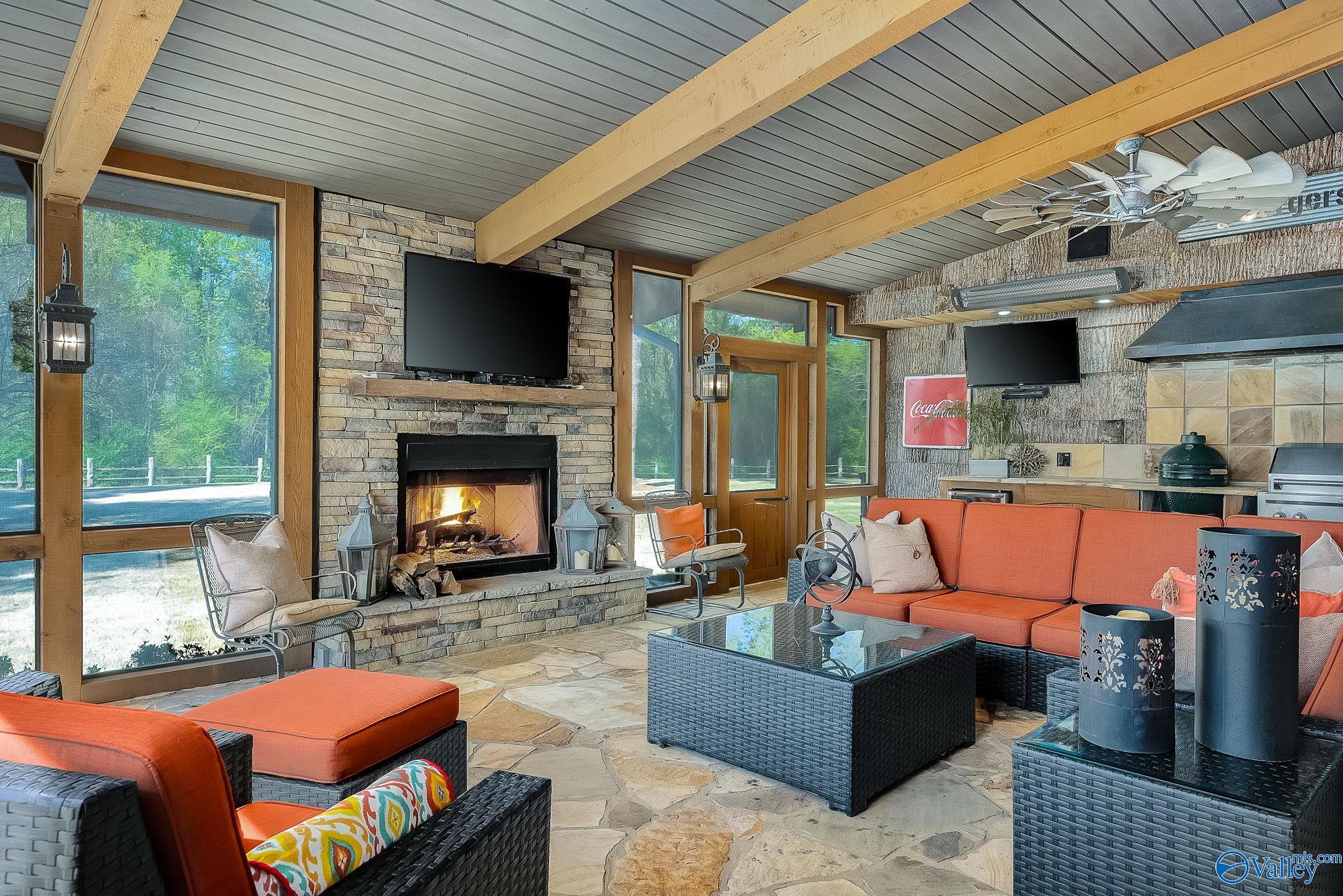3424 Creek Path Road