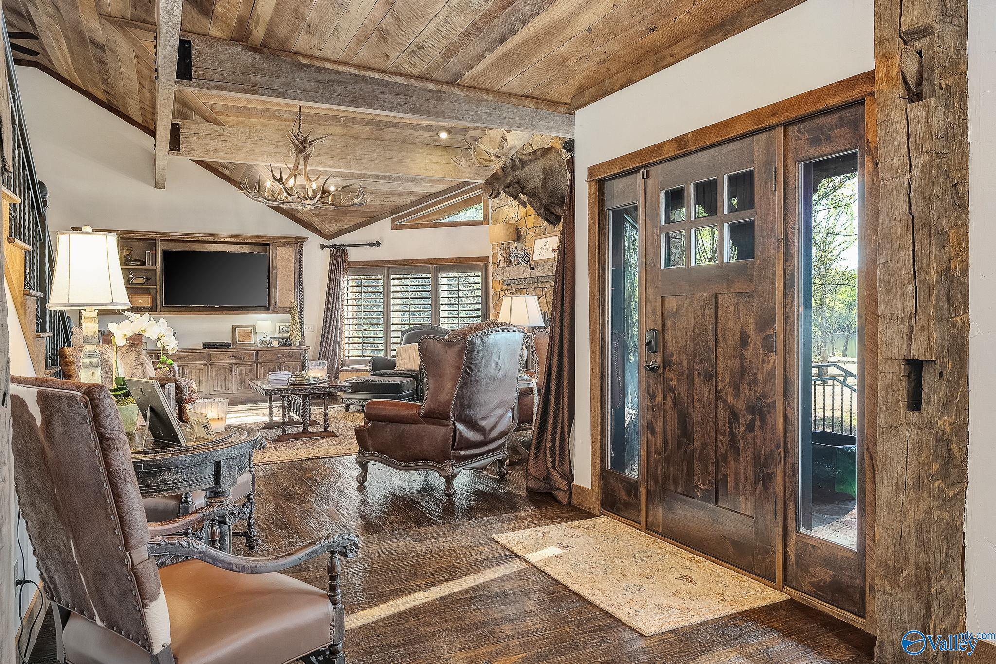 3424 Creek Path Road