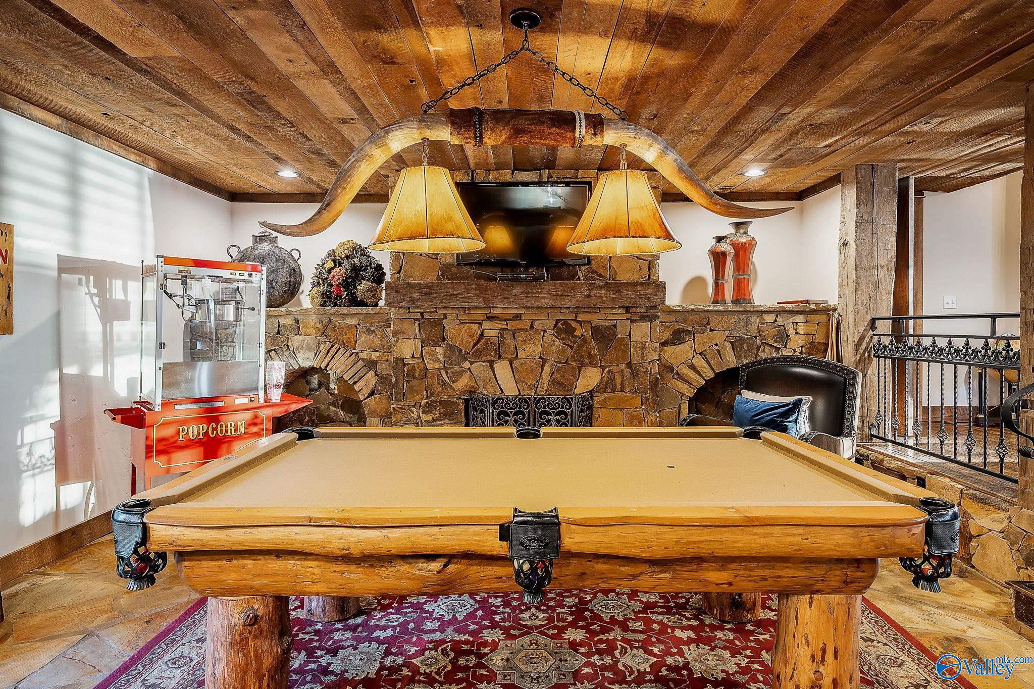 3424 Creek Path Road