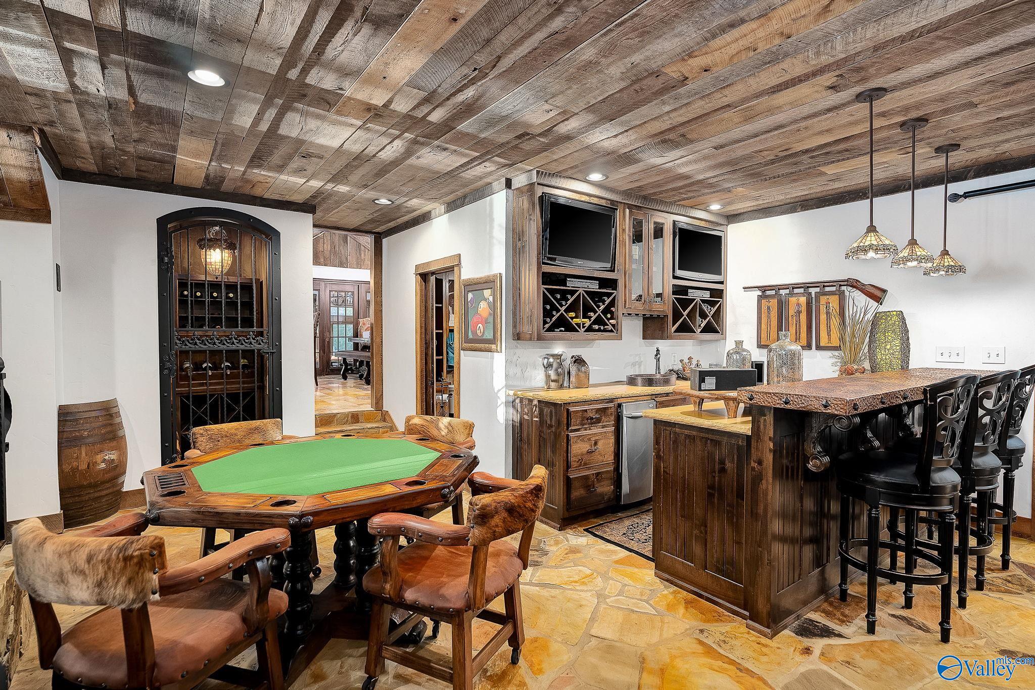3424 Creek Path Road