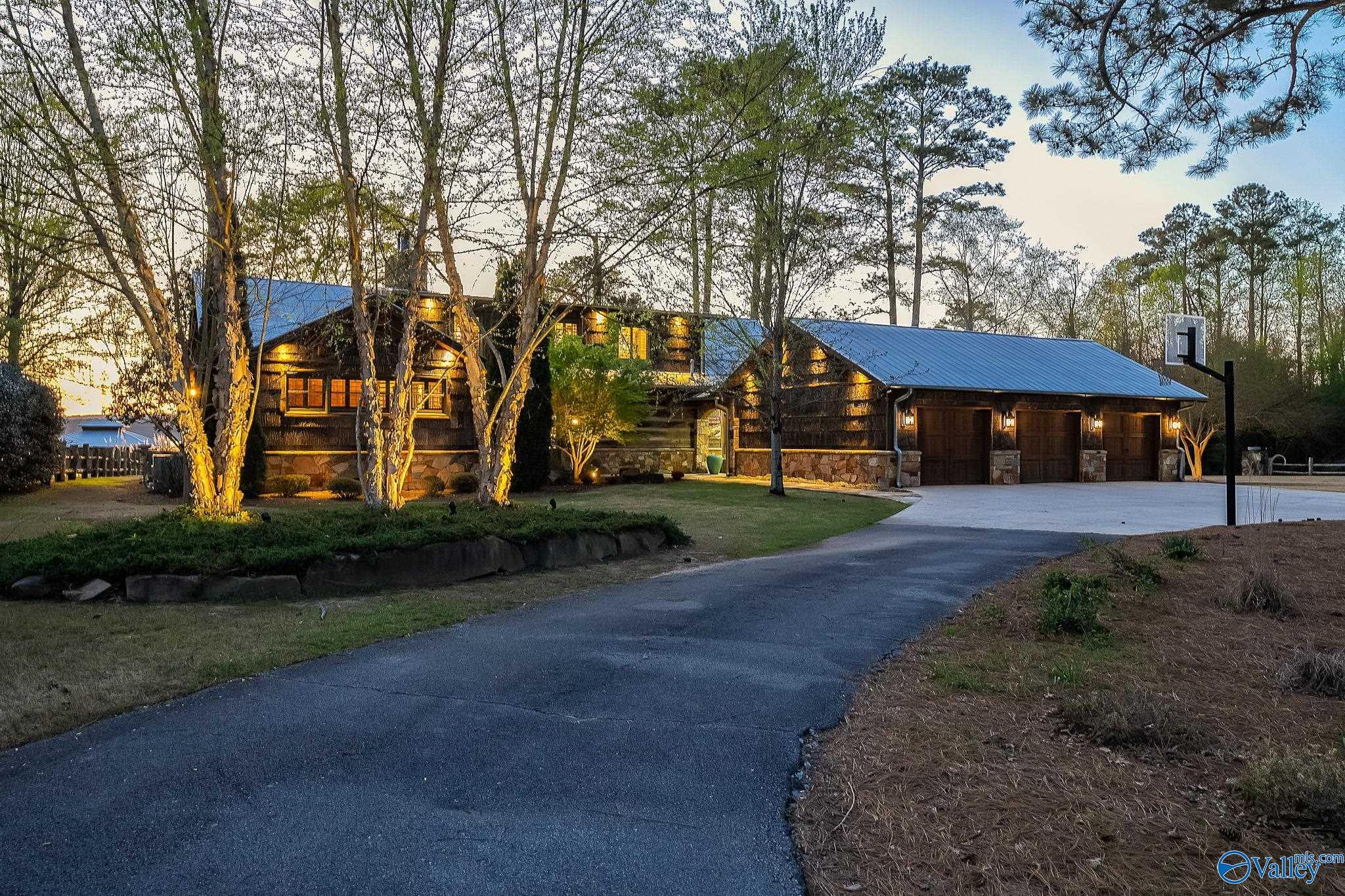 3424 Creek Path Road