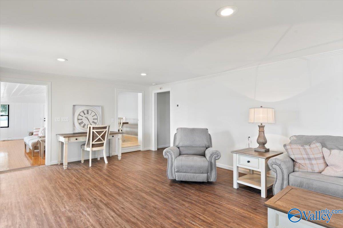 196 Onondaga Circle