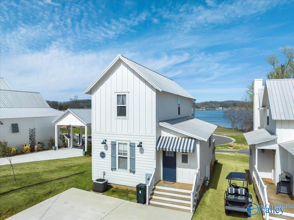 3226 Hardin Road