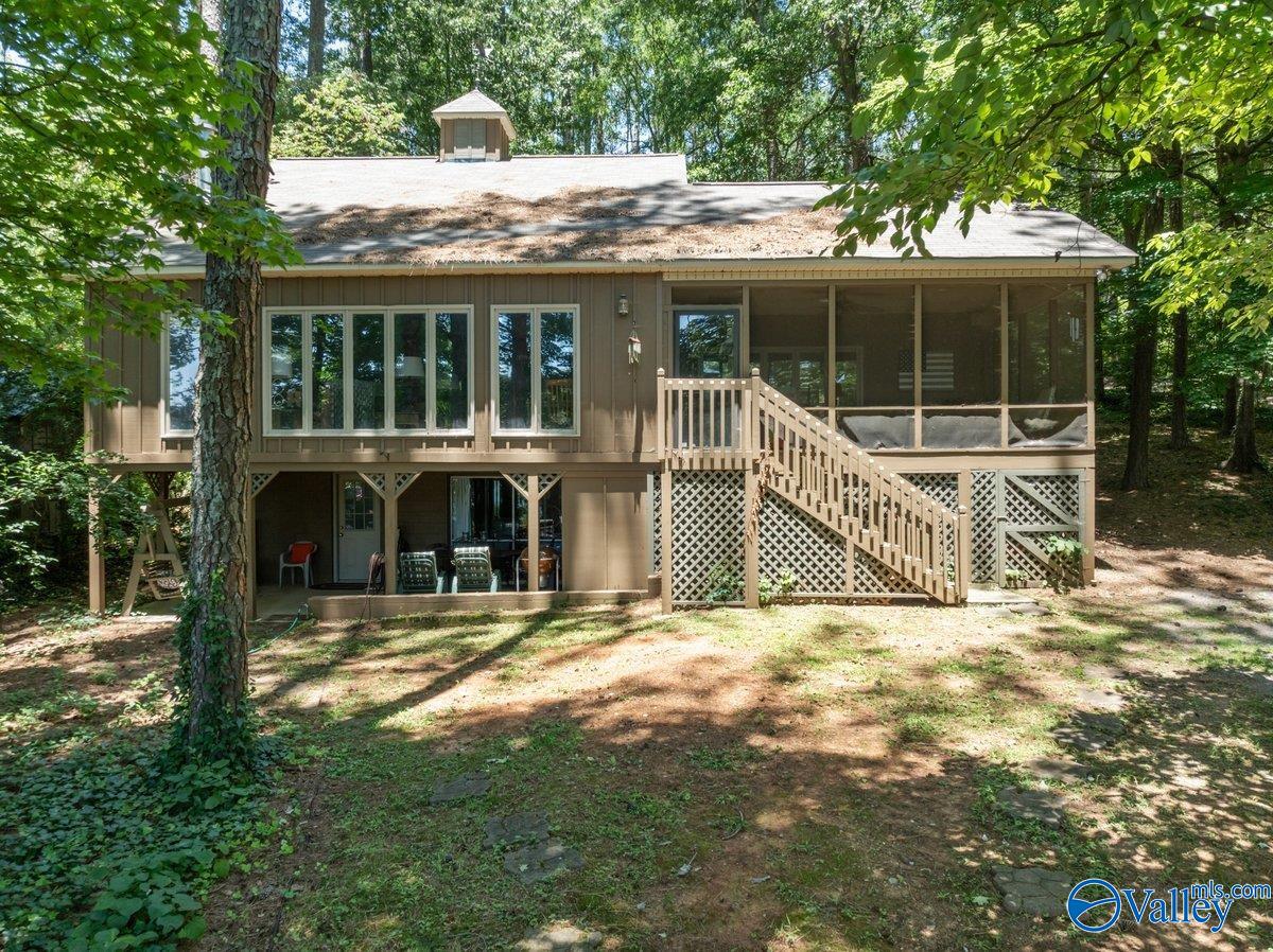 1181 Point Of Pines