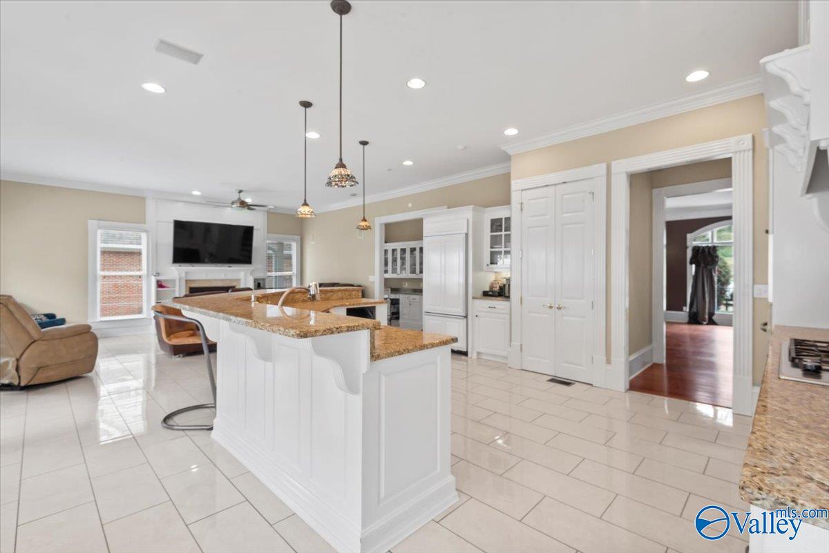 1389 Signal Point Road