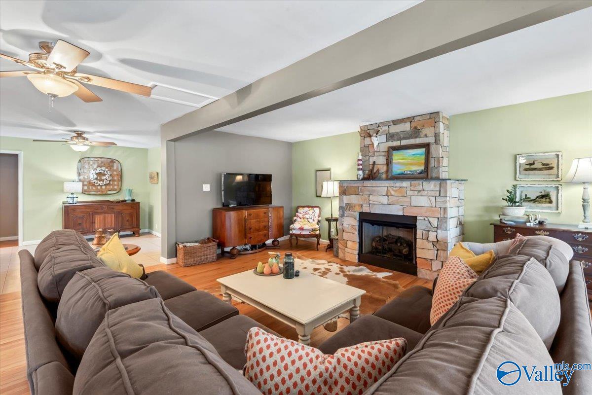746 Honeycomb Road