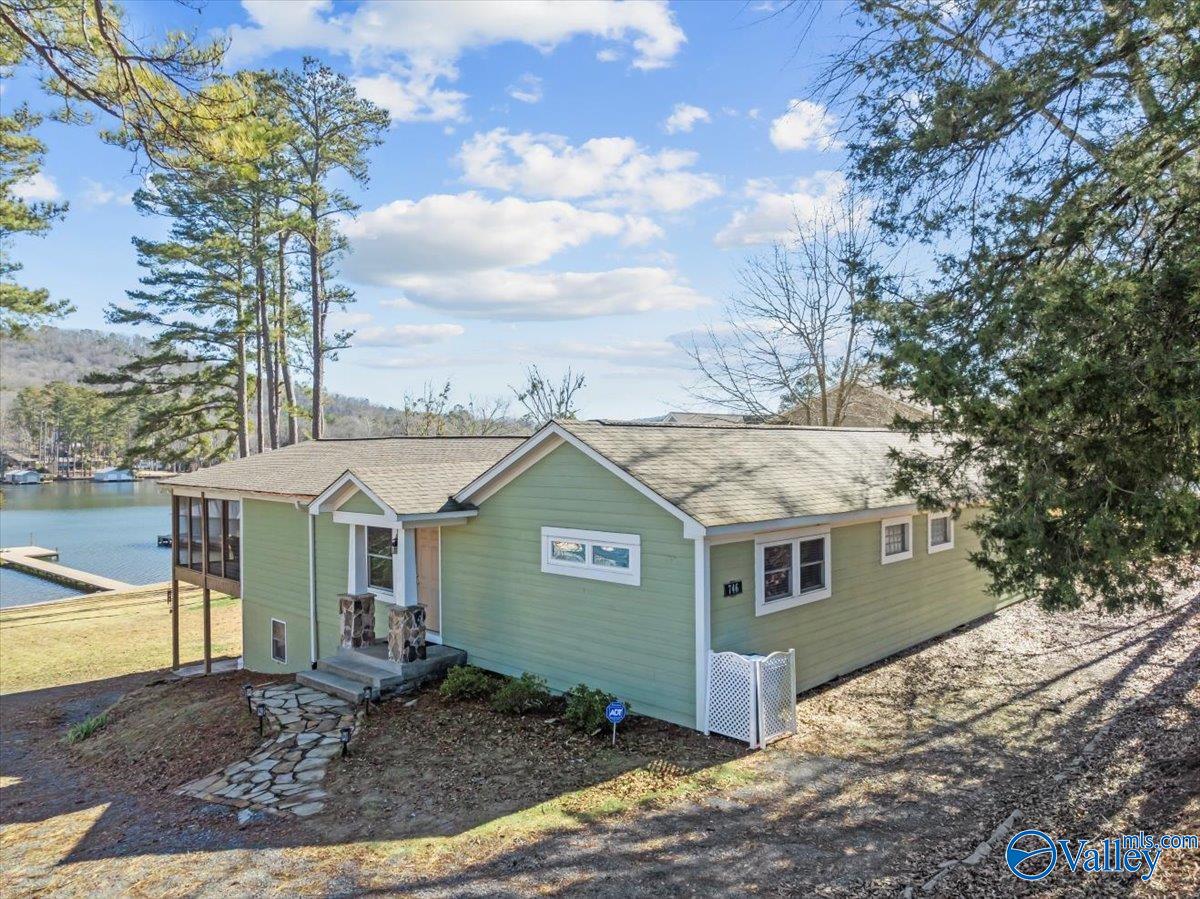 746 Honeycomb Road