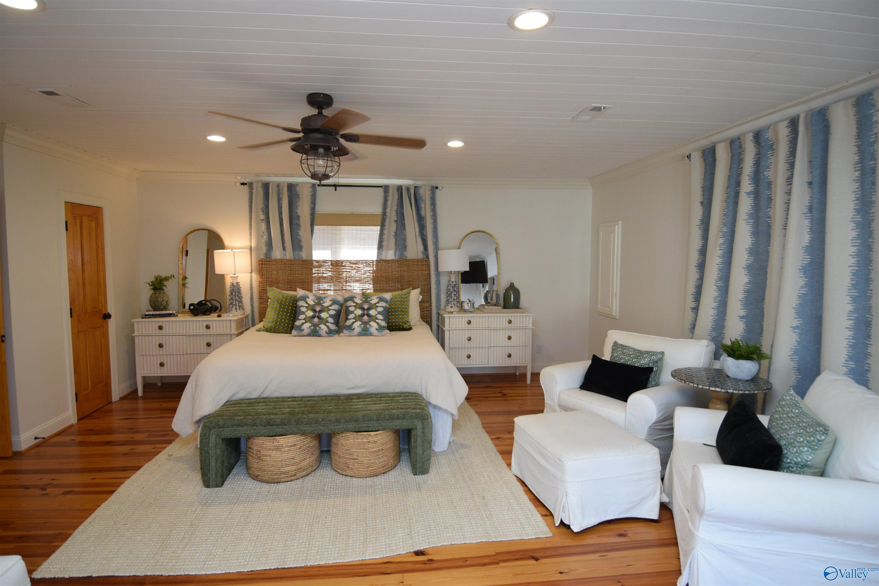 4432 Leaning Beach Drive