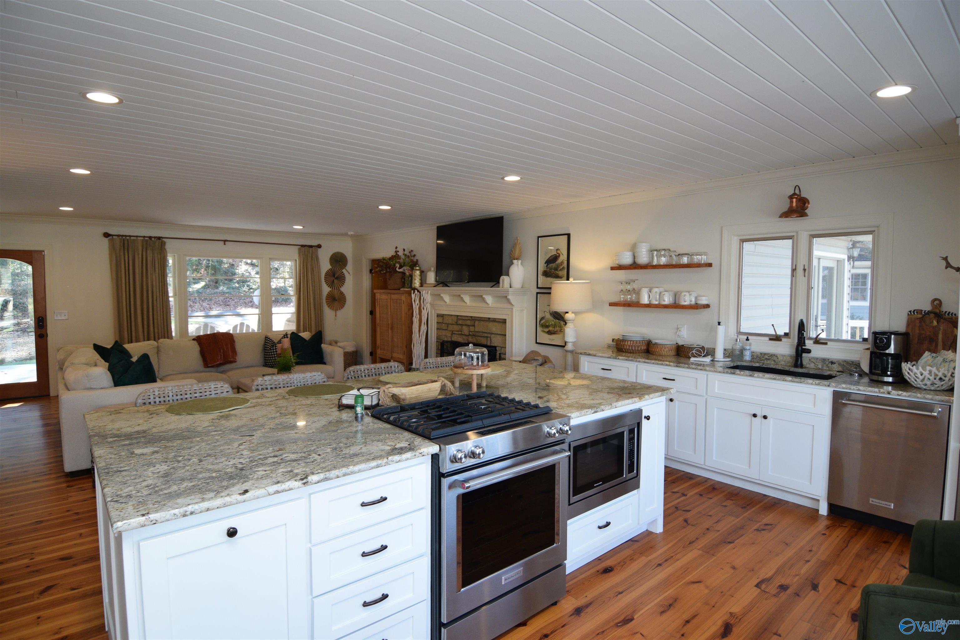 4432 Leaning Beach Drive