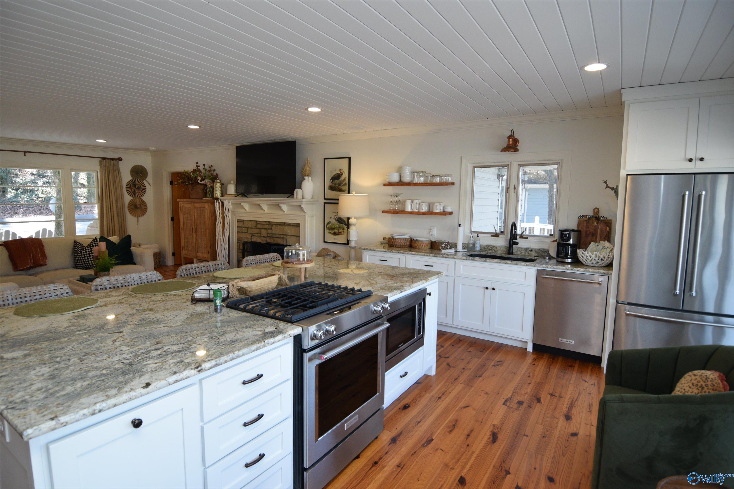 4432 Leaning Beach Drive