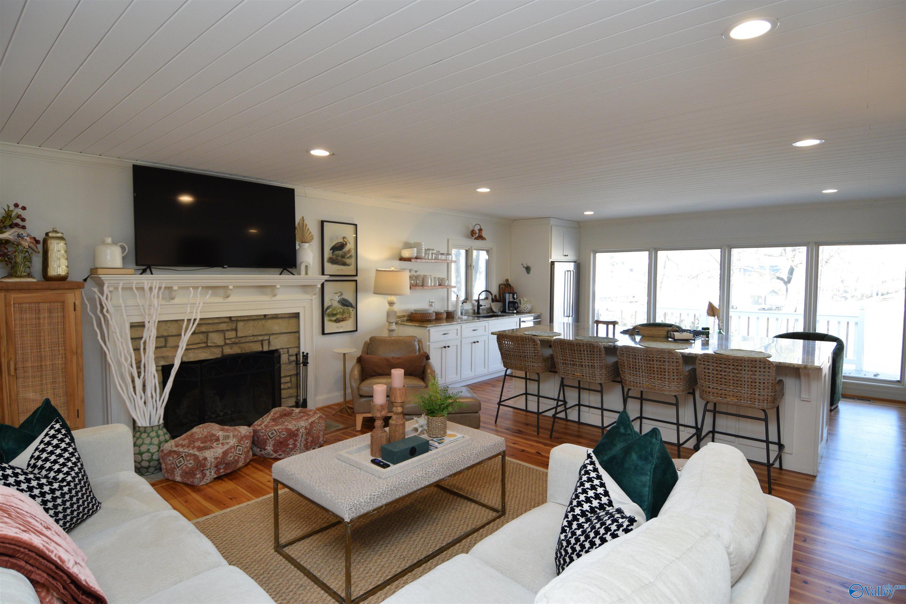 4432 Leaning Beach Drive