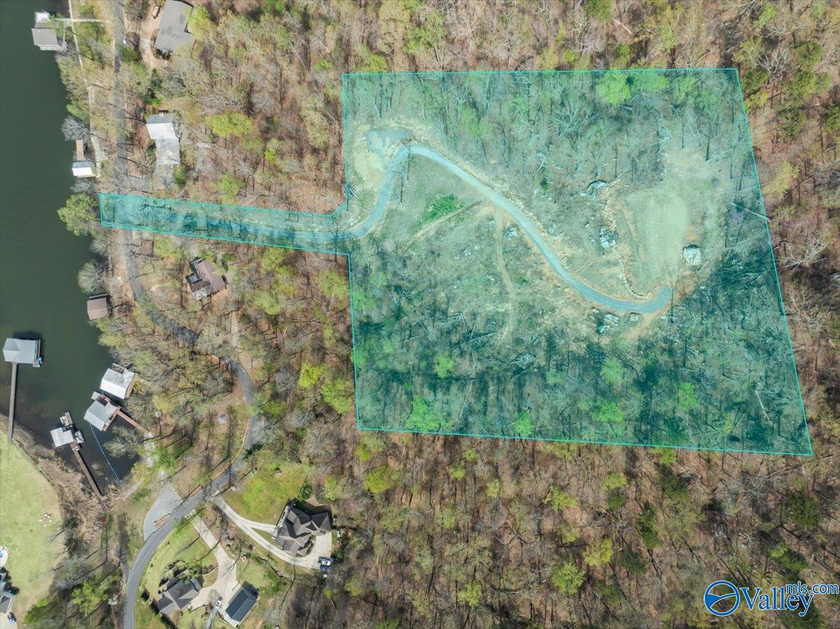 2916 Signal Point Road