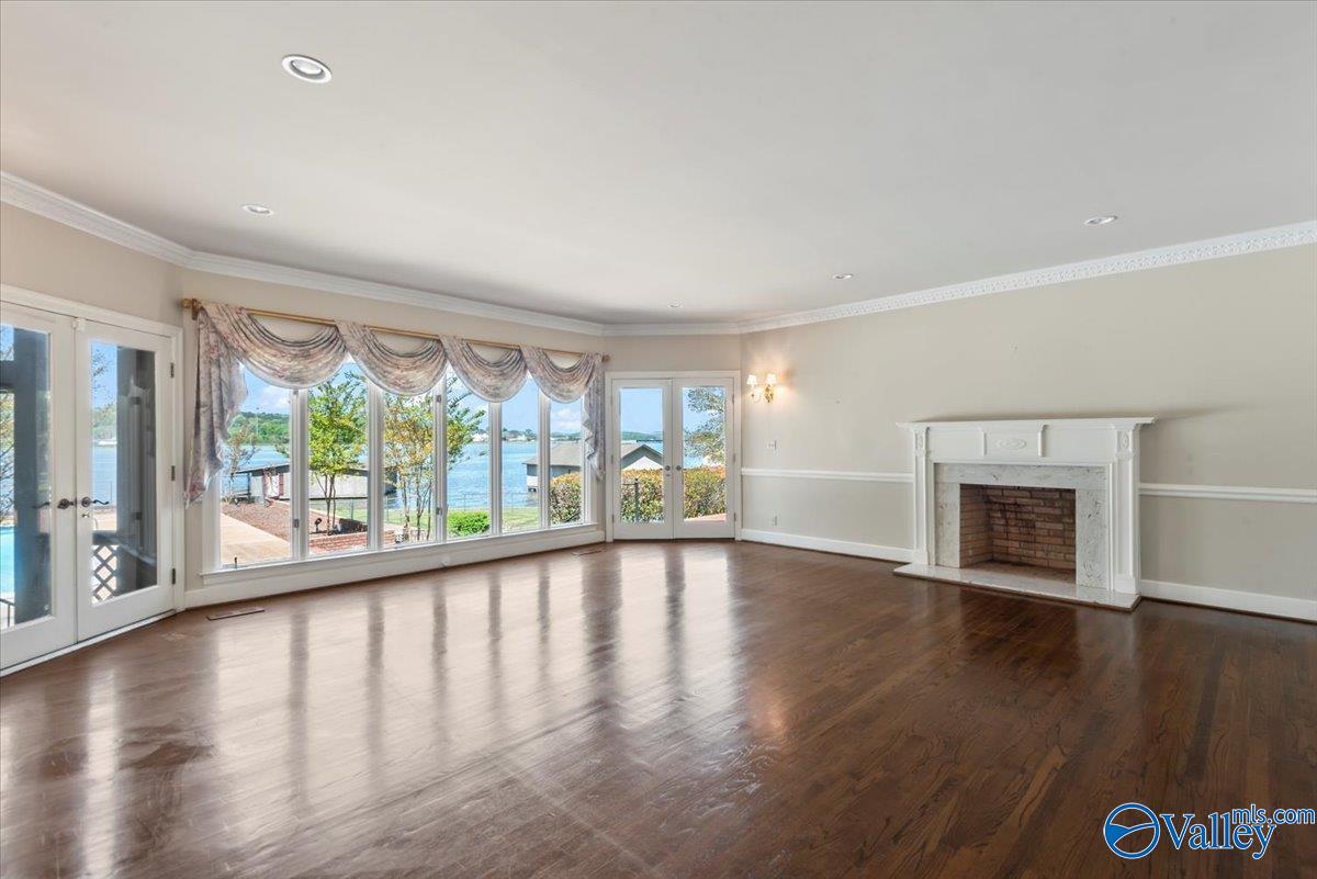 1800 Wyeth Drive