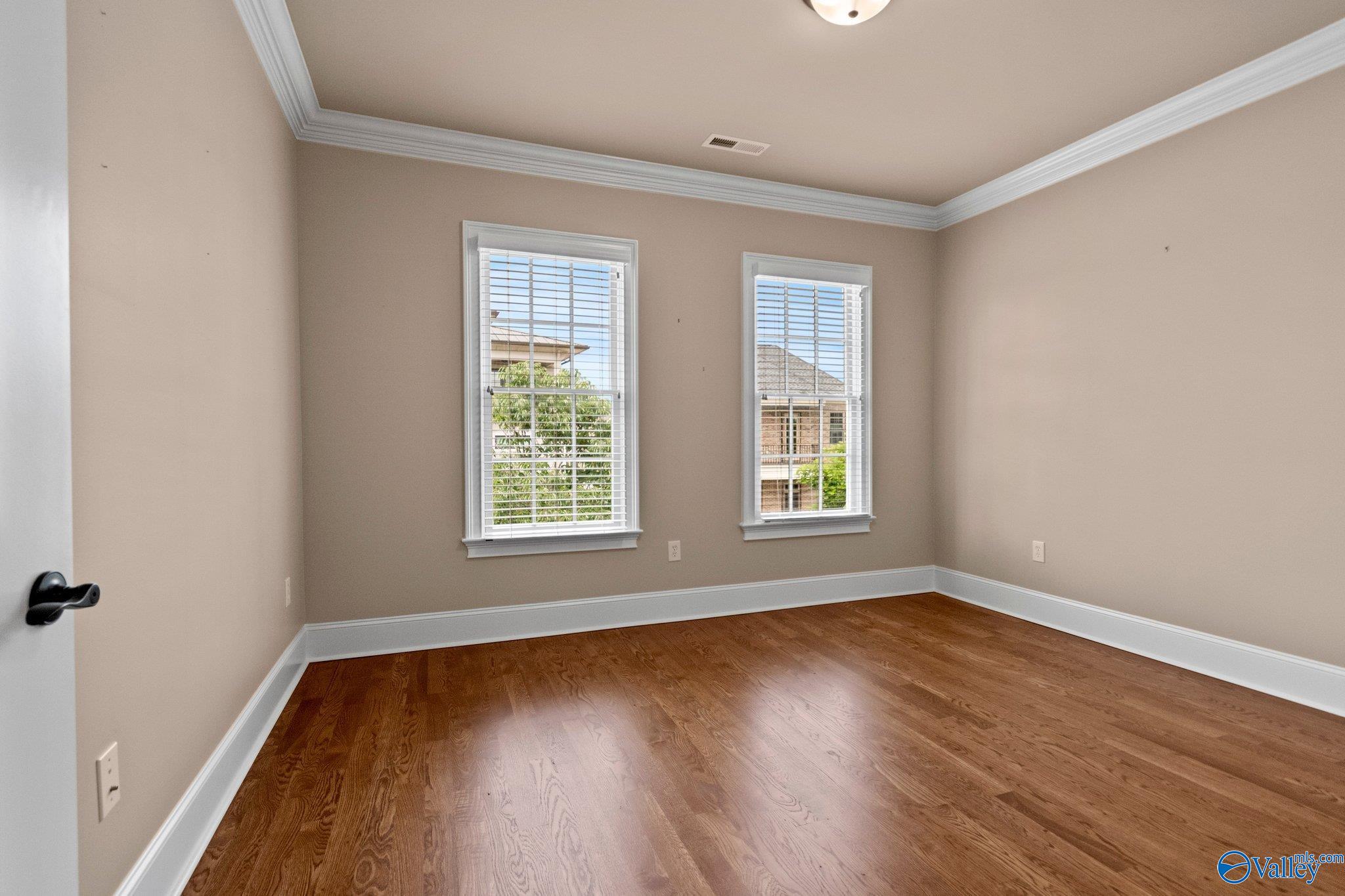 3 Ahearn Lane SE