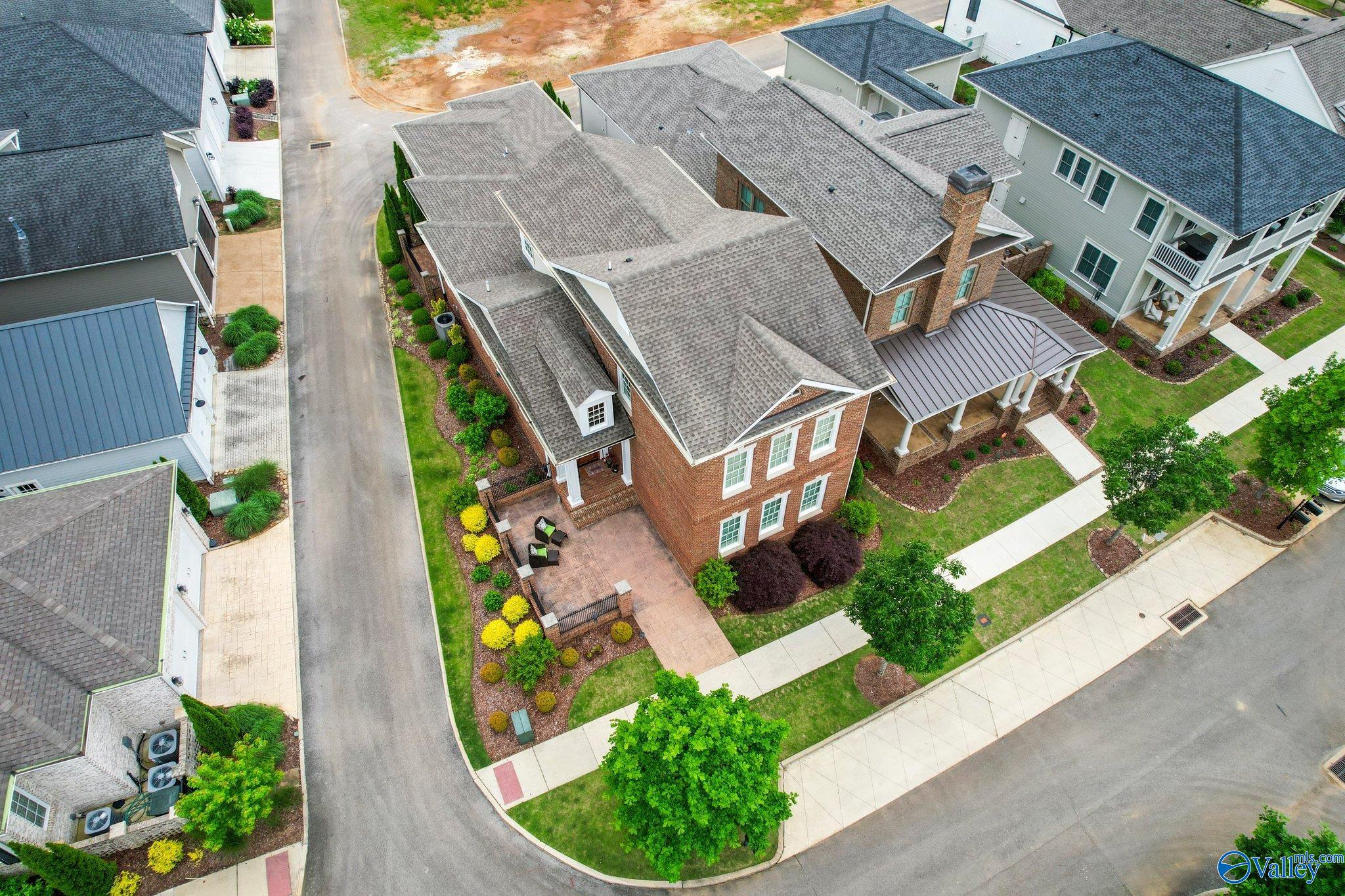 3 Ahearn Lane SE