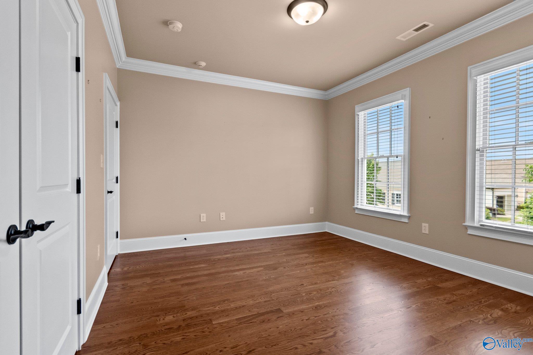 3 Ahearn Lane SE