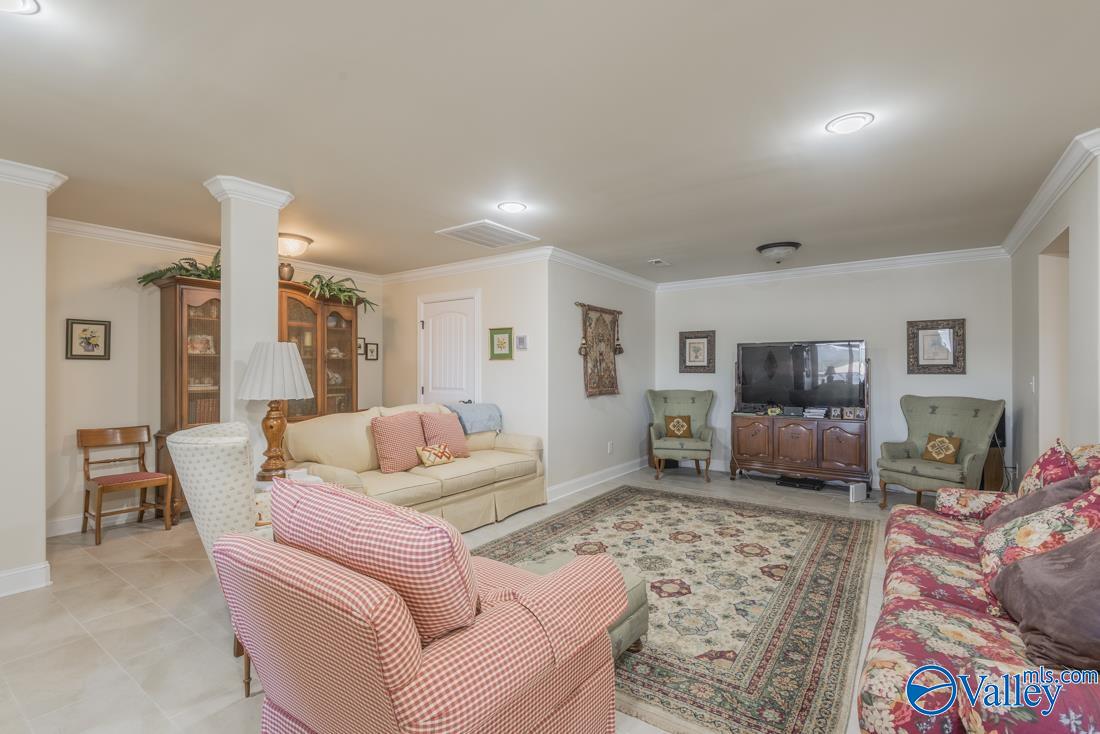 1204 Peninsula Drive