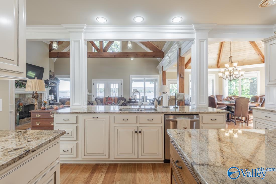 1204 Peninsula Drive