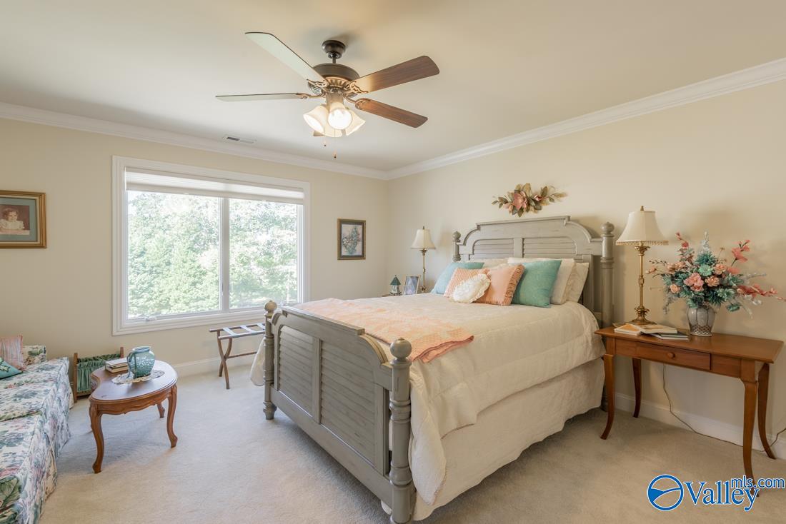 1204 Peninsula Drive