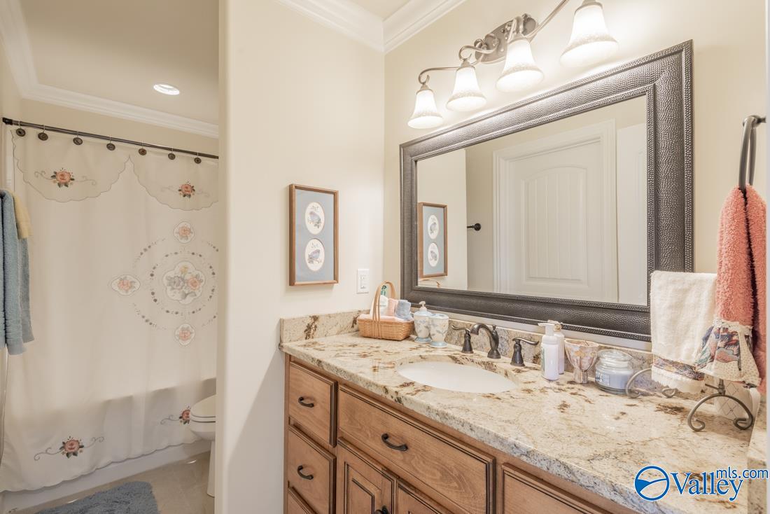 1204 Peninsula Drive