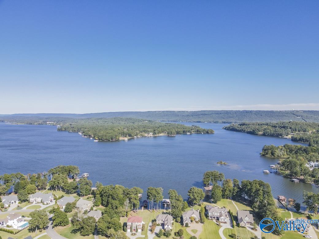 1204 Peninsula Drive