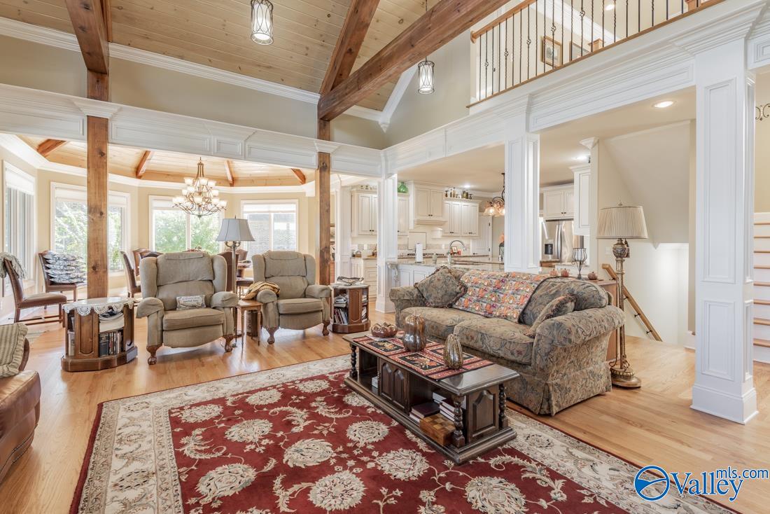 1204 Peninsula Drive