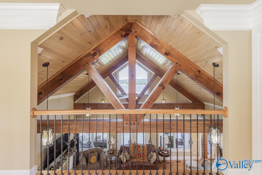 1204 Peninsula Drive