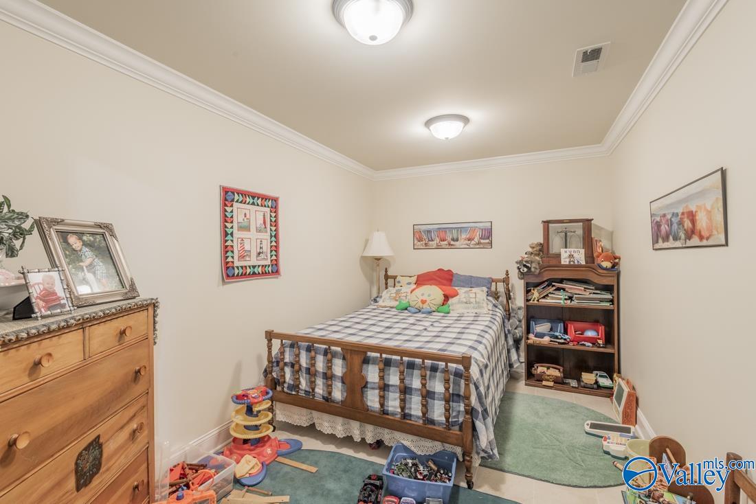 1204 Peninsula Drive