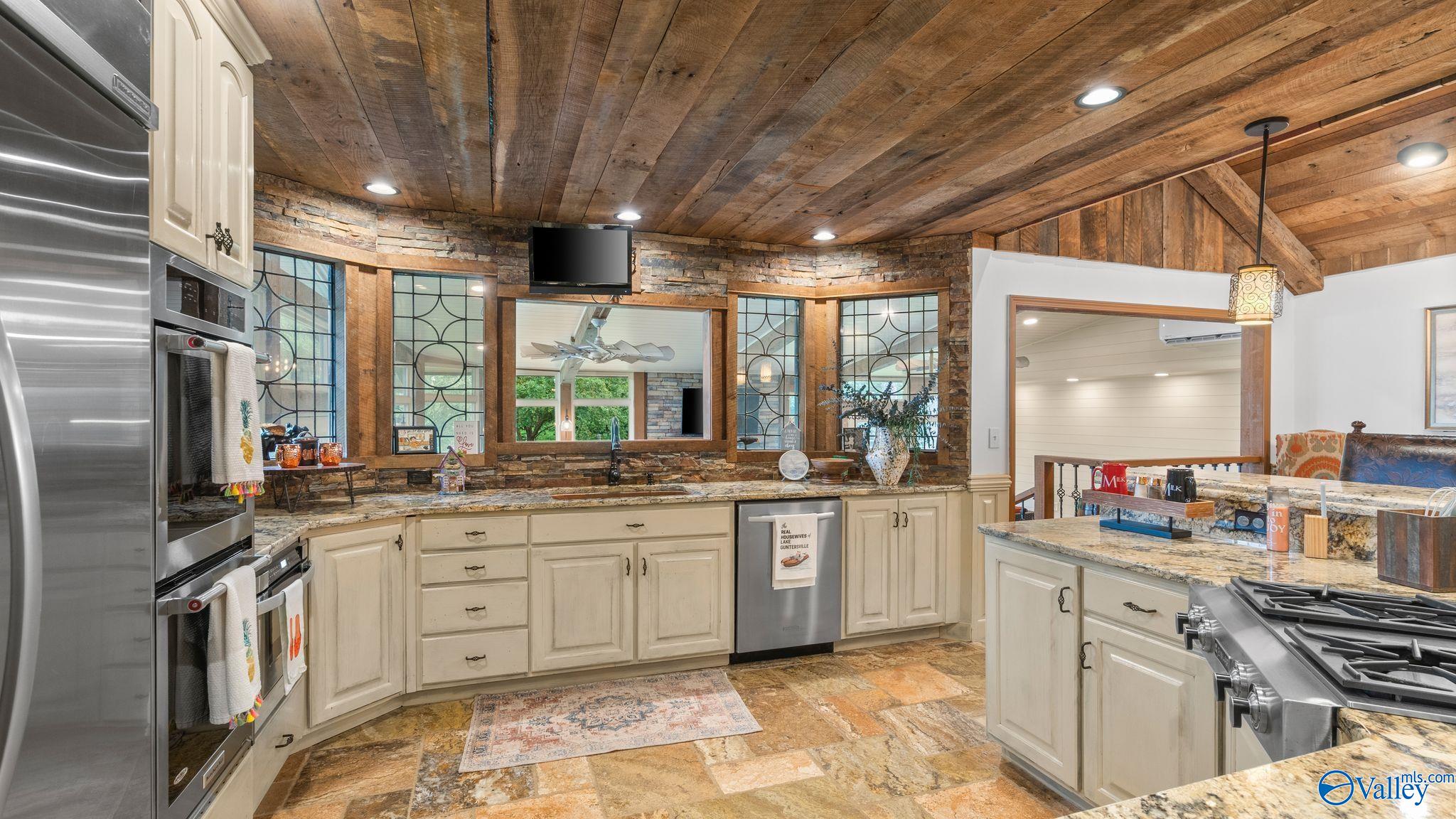 3424 Creek Path Road