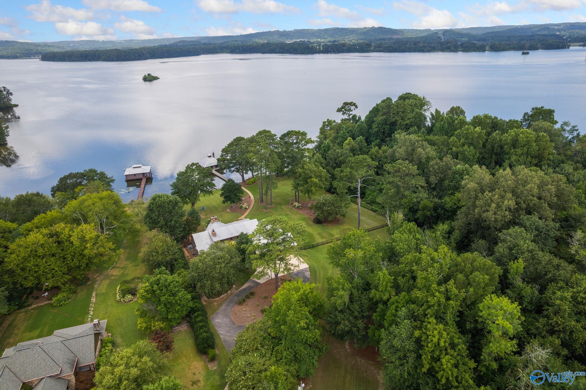 3424 Creek Path Road