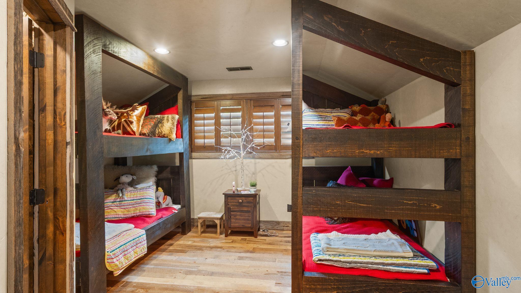 3424 Creek Path Road