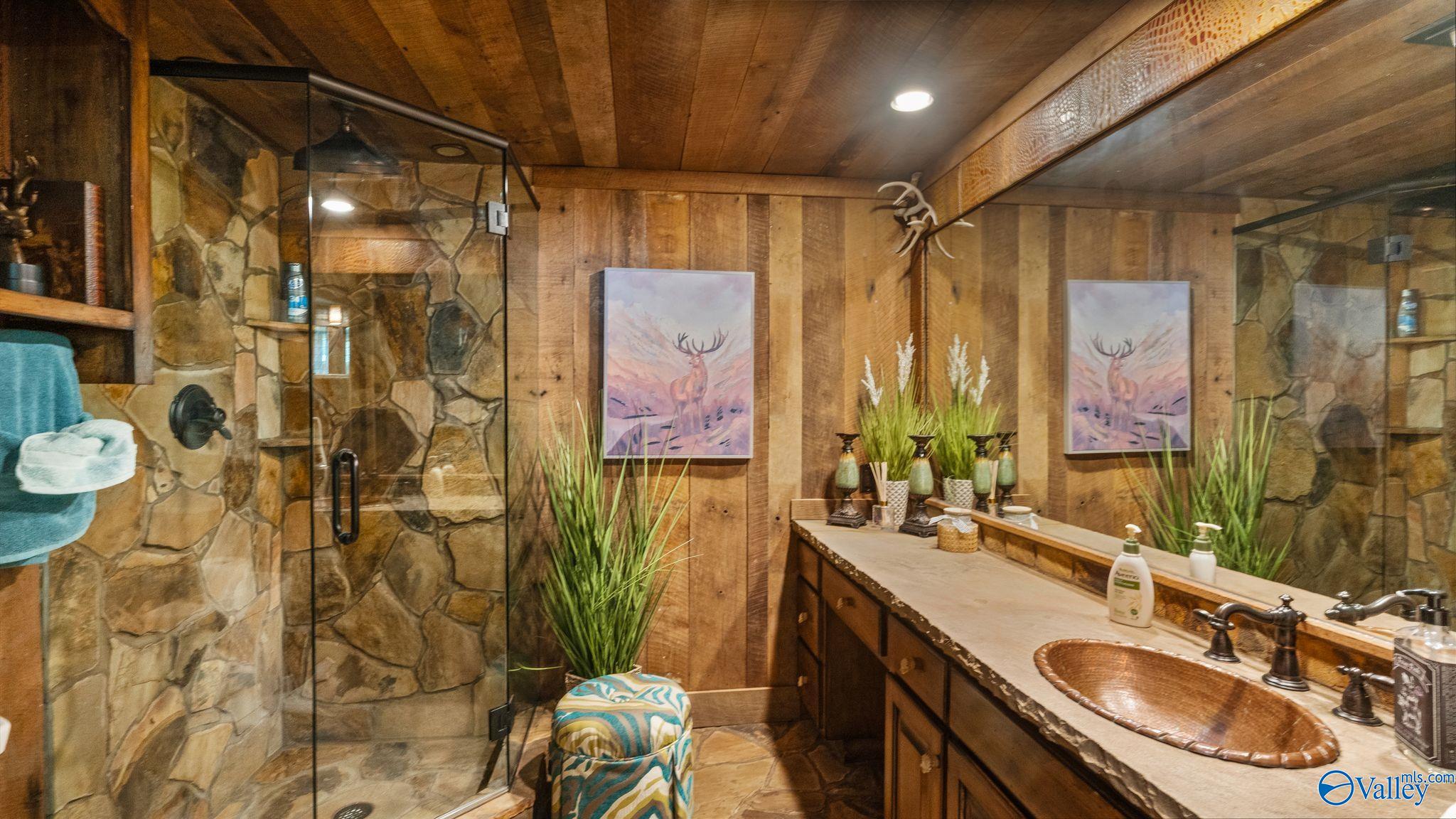 3424 Creek Path Road