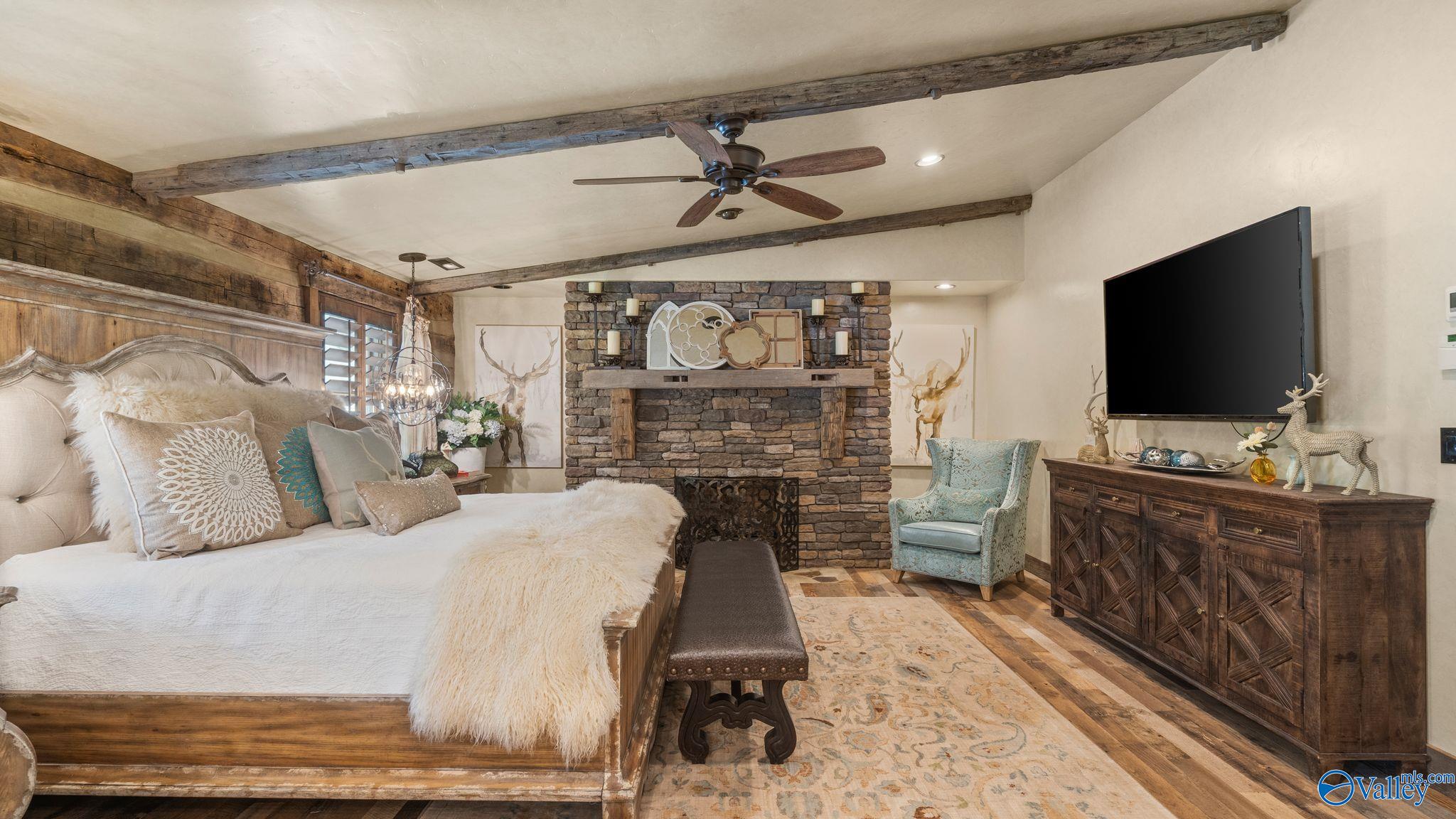 3424 Creek Path Road