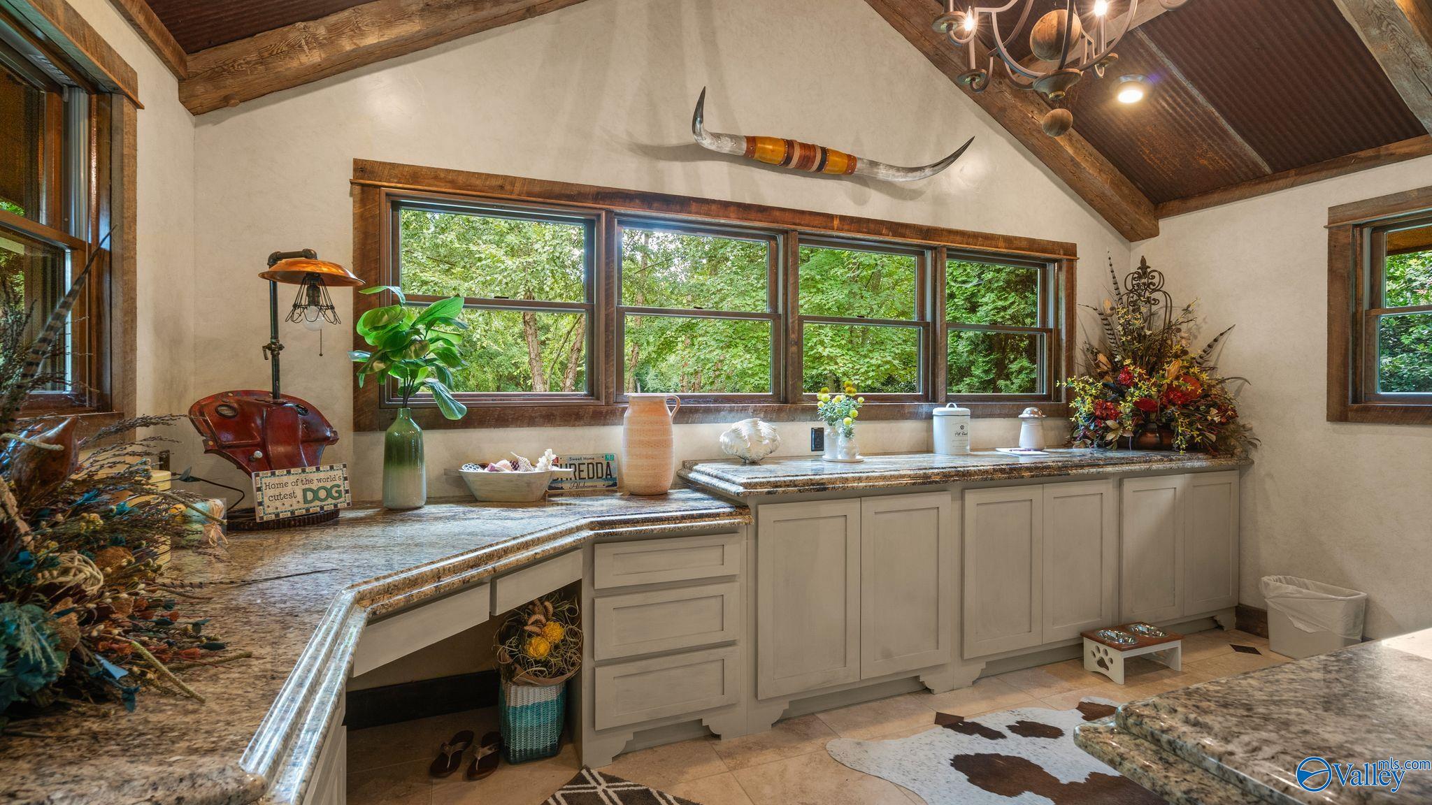 3424 Creek Path Road