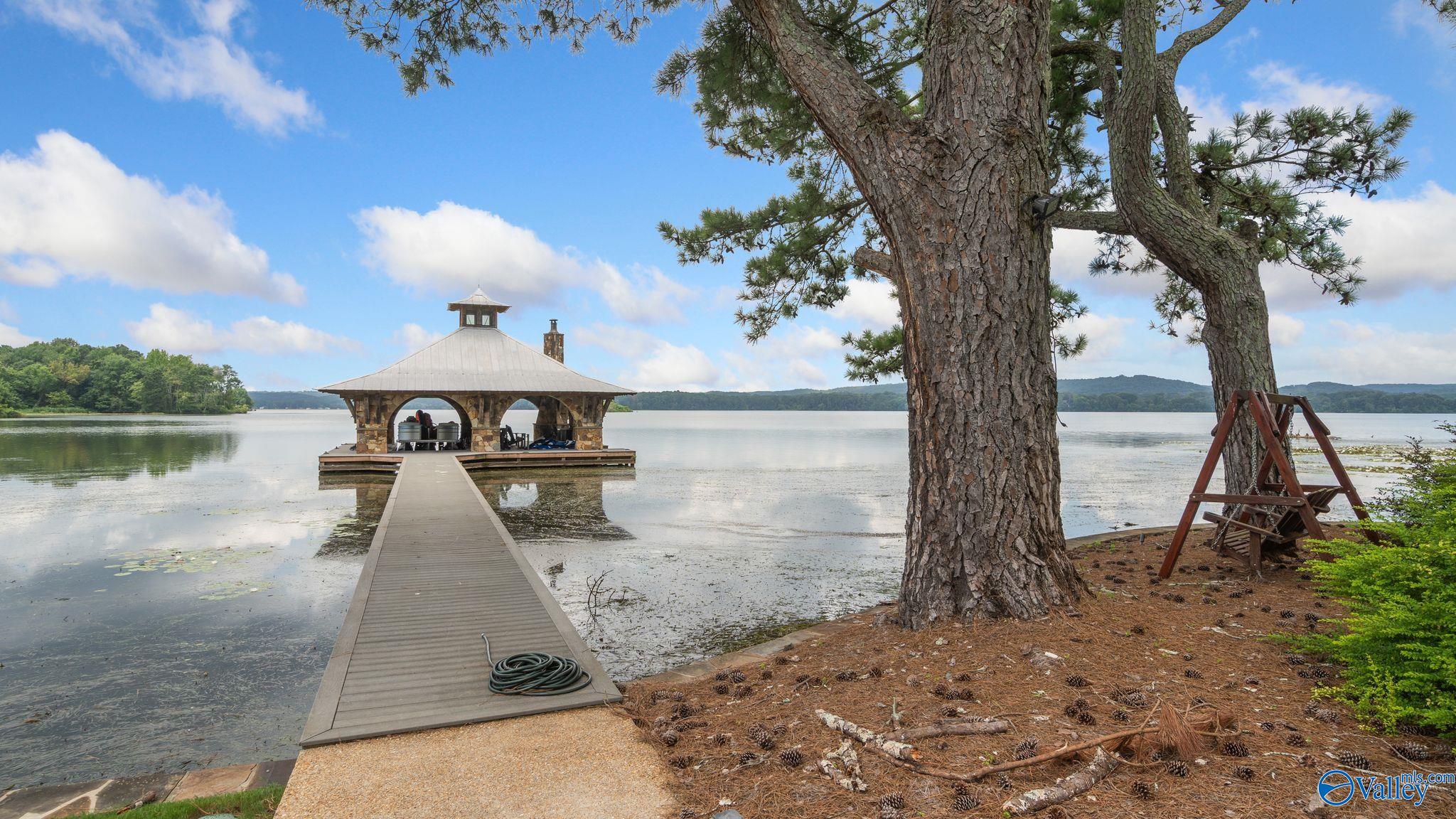 3424 Creek Path Road