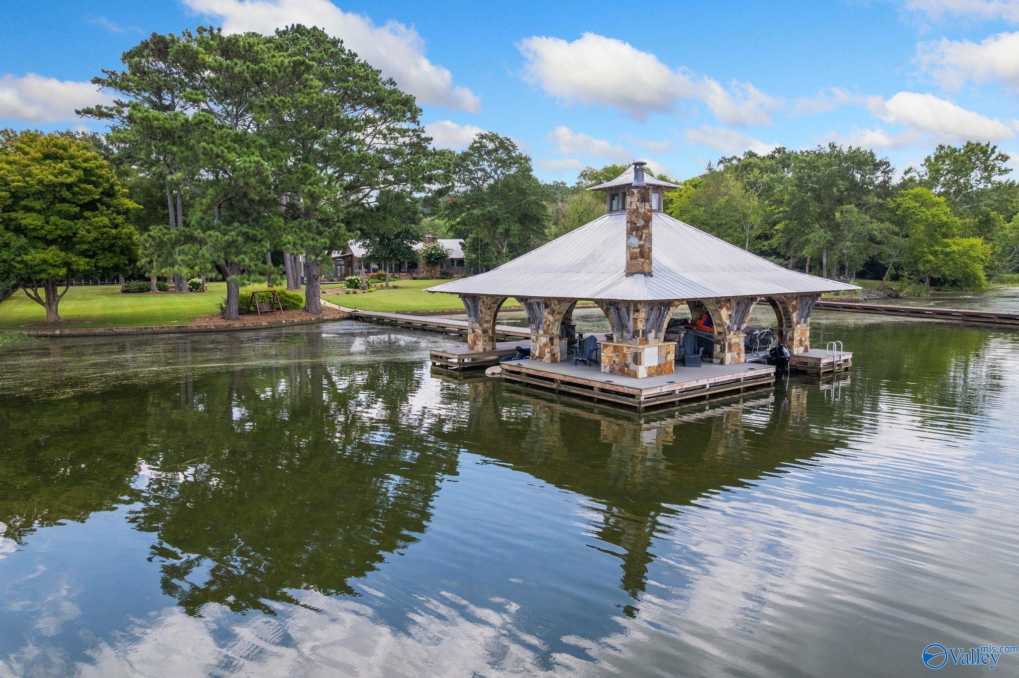 3424 Creek Path Road