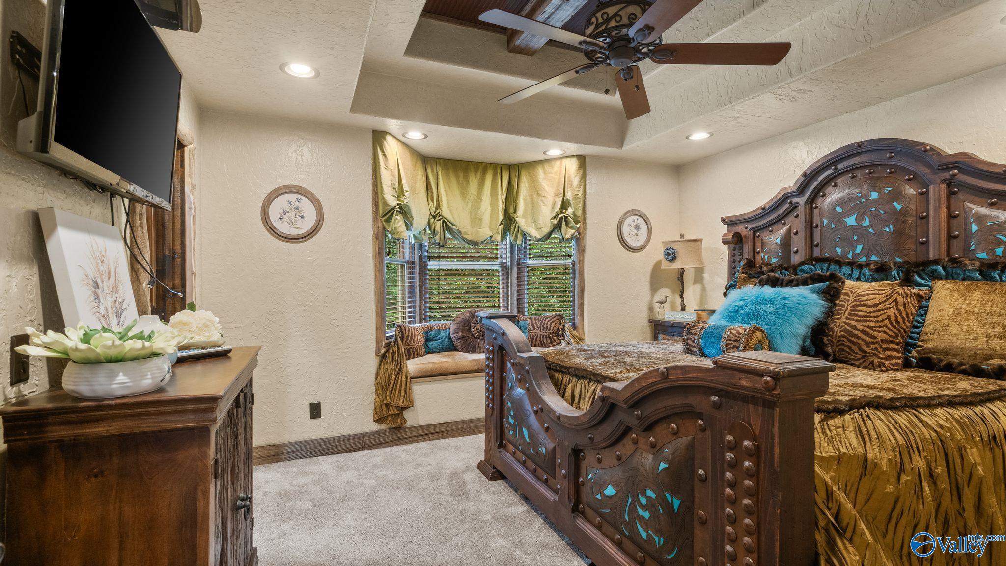 3424 Creek Path Road