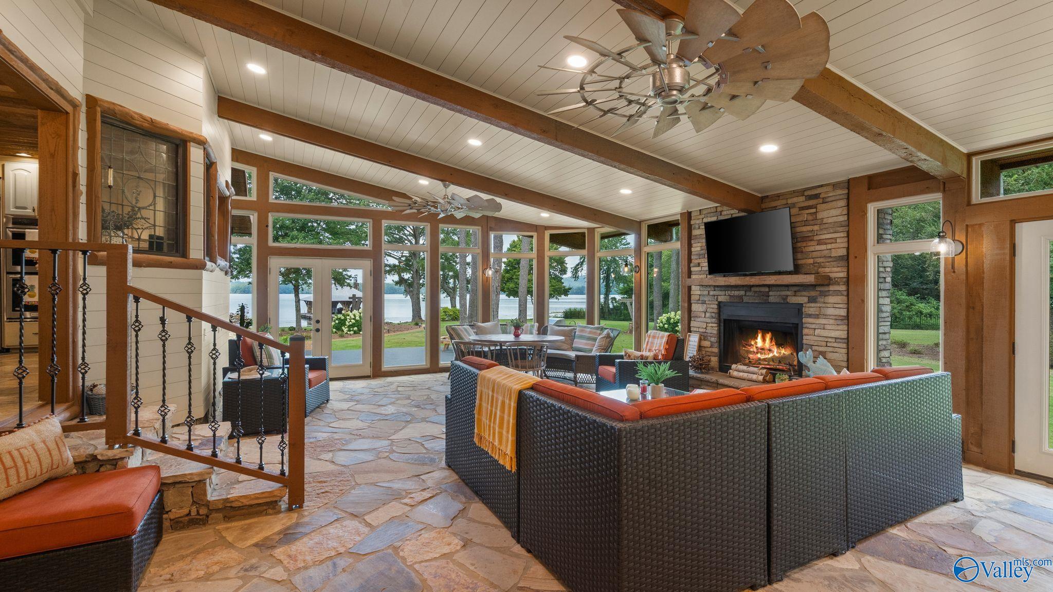 3424 Creek Path Road