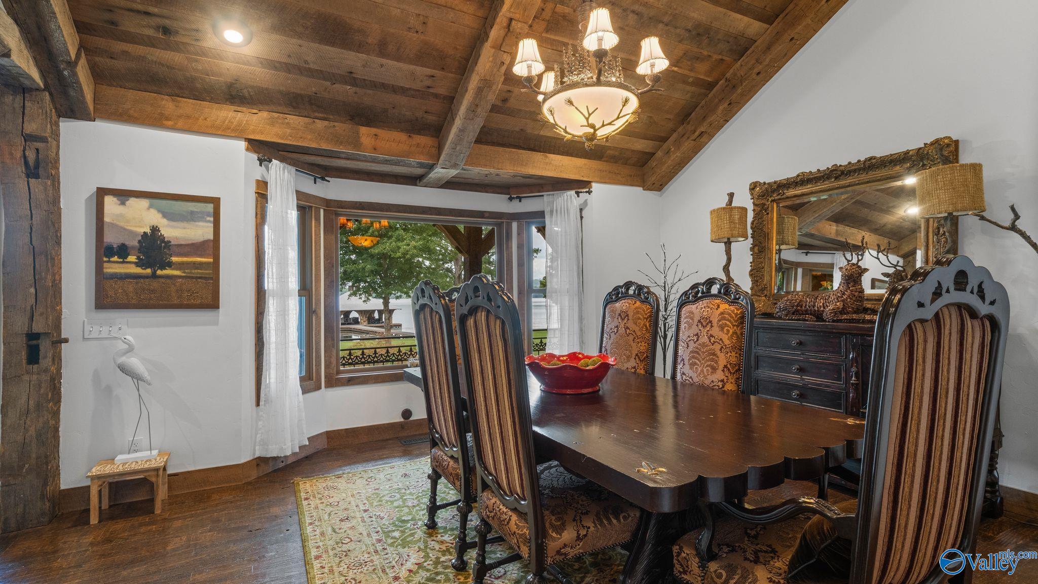 3424 Creek Path Road