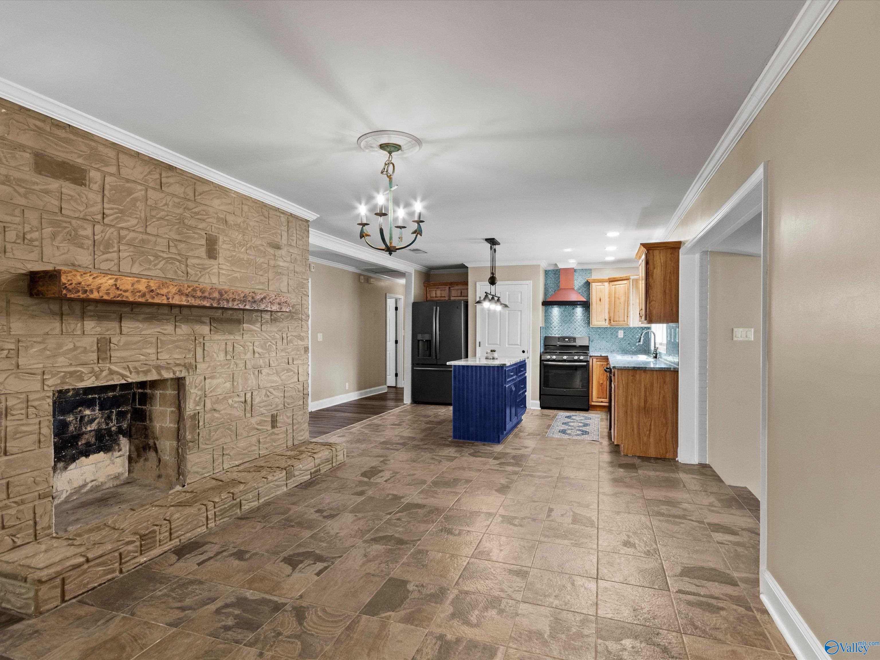 3825 Meadow Wood Circle