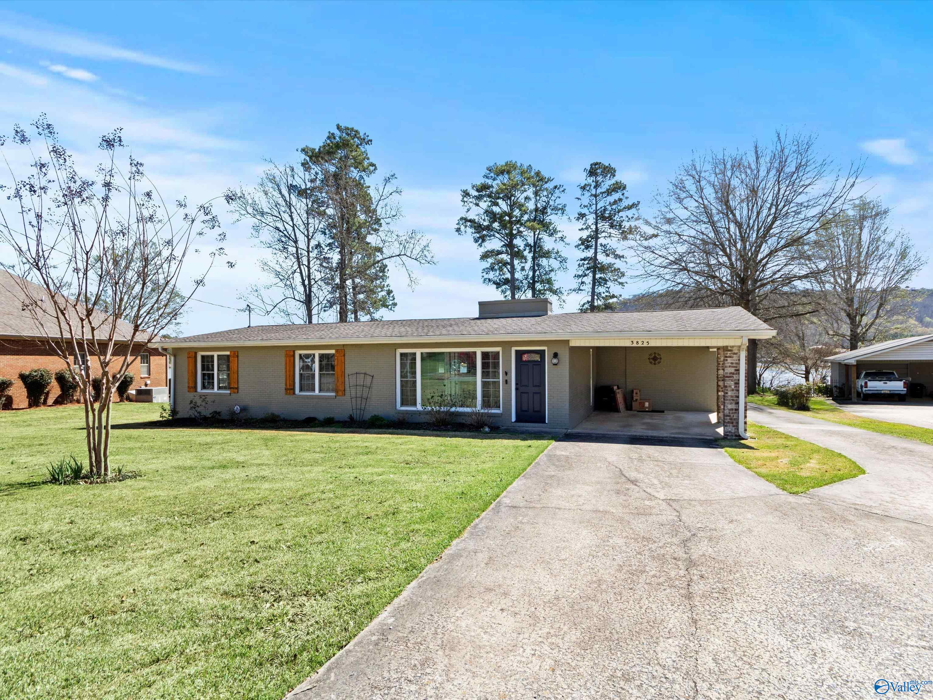 3825 Meadow Wood Circle