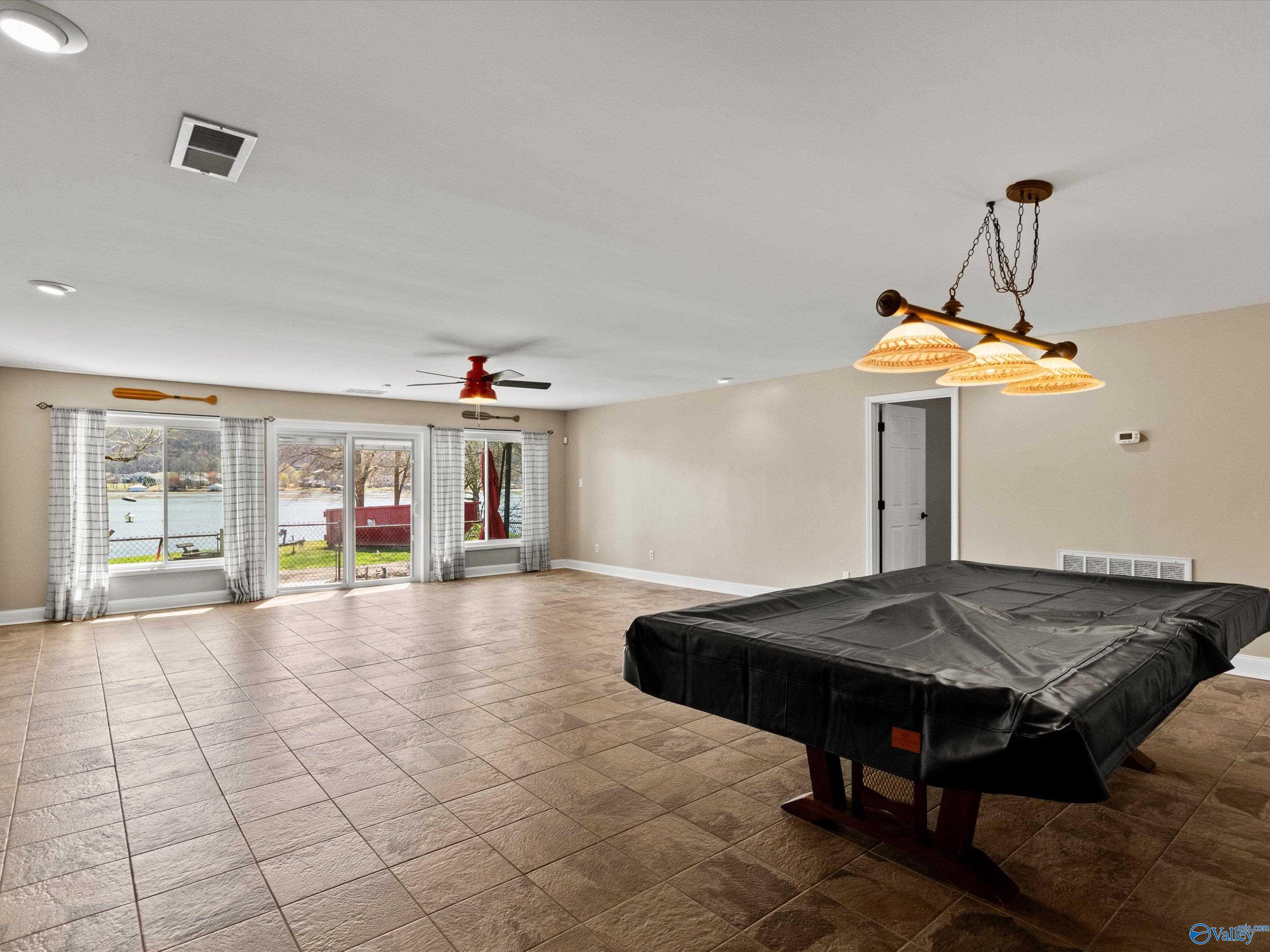 3825 Meadow Wood Circle
