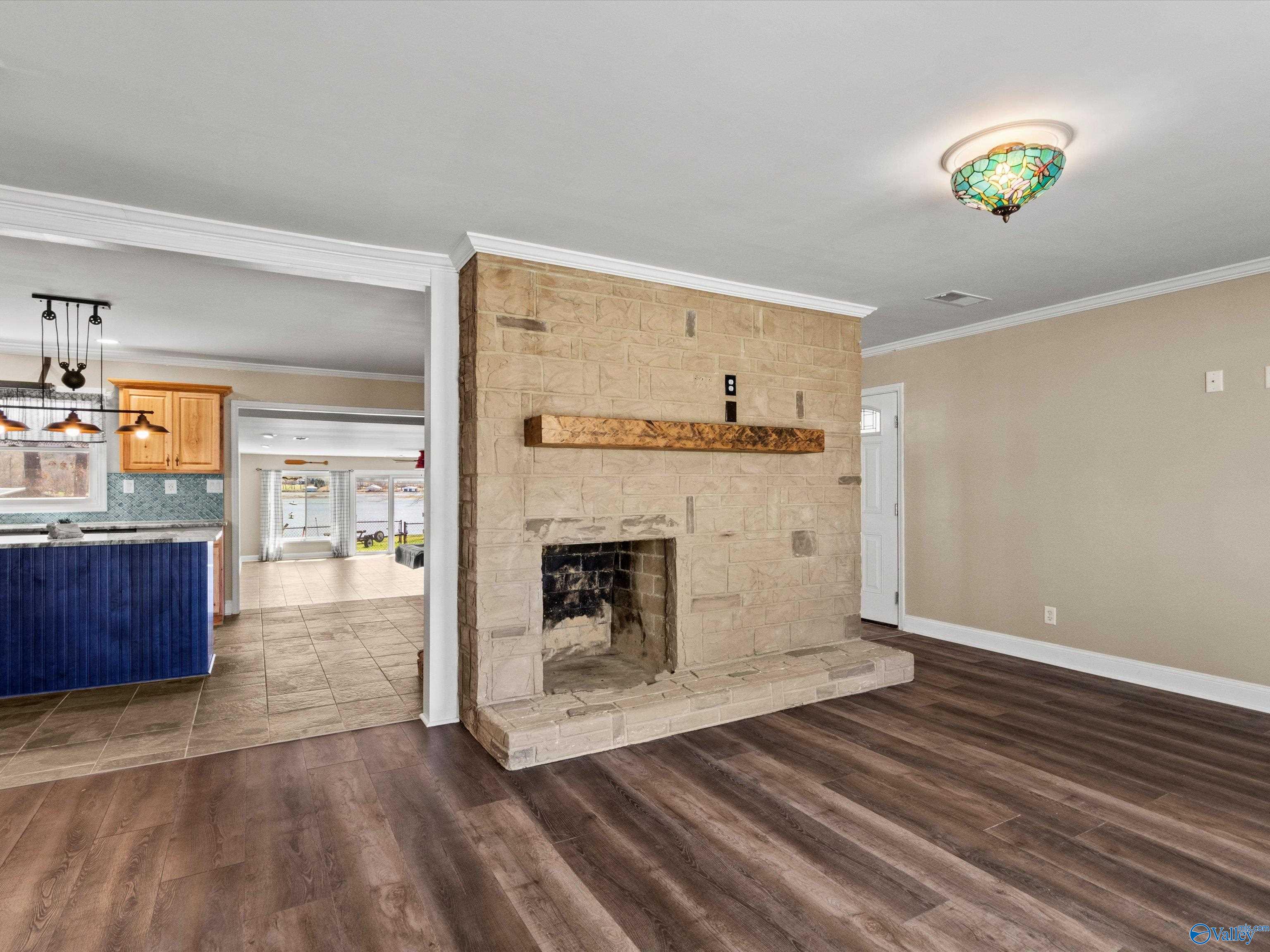 3825 Meadow Wood Circle