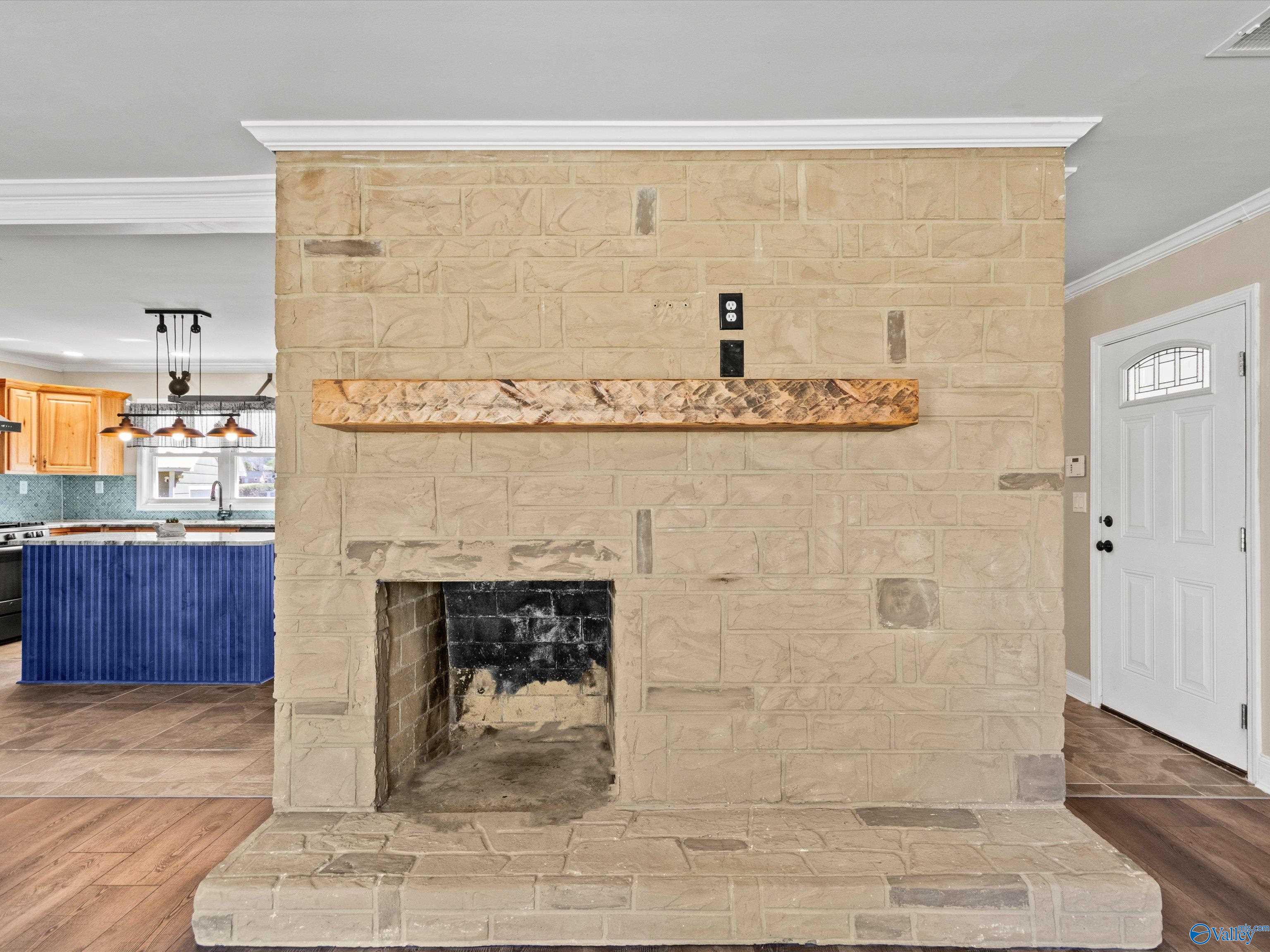 3825 Meadow Wood Circle