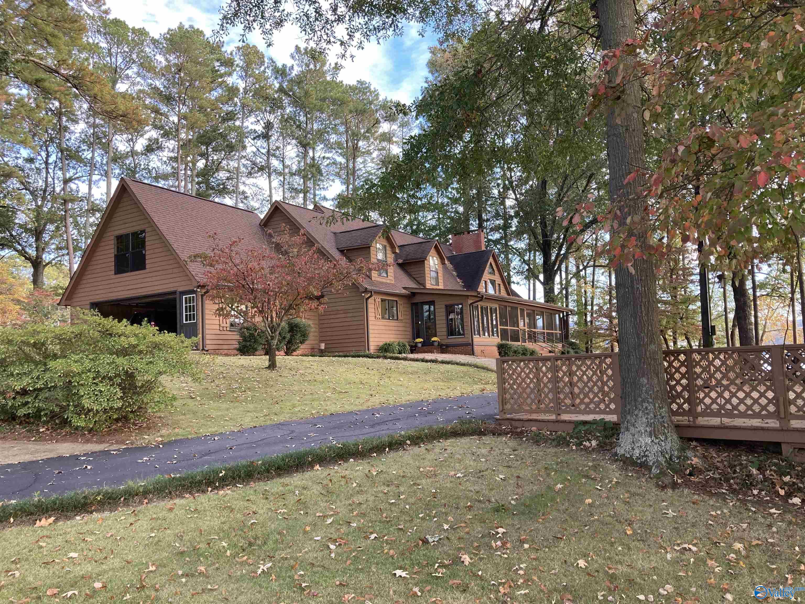 3398 Lakeshore Drive