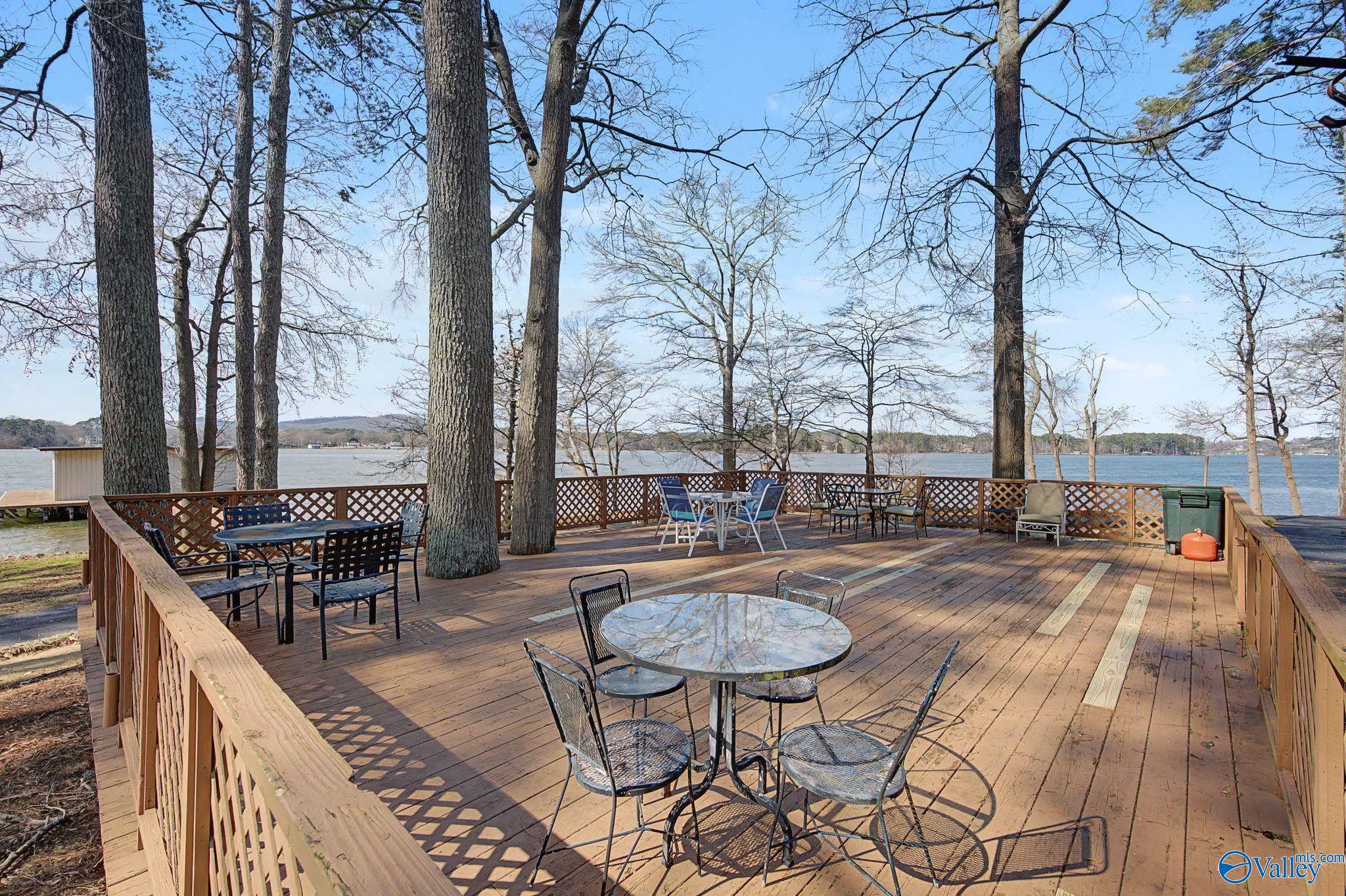 3398 Lakeshore Drive