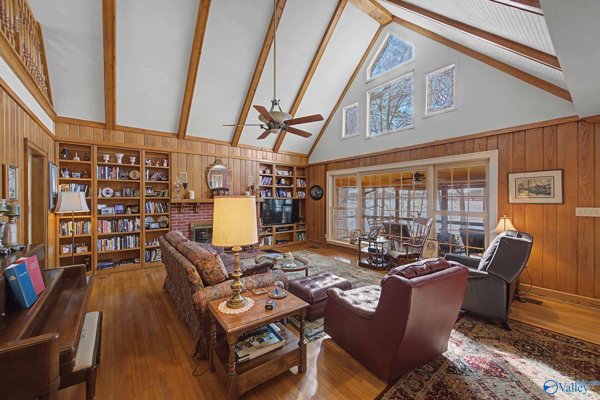 3398 Lakeshore Drive