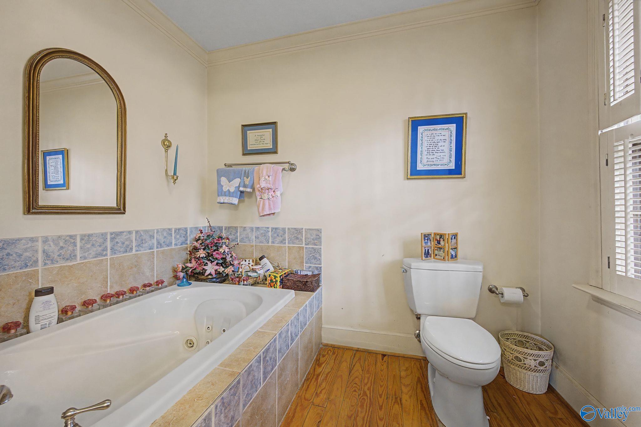 3398 Lakeshore Drive